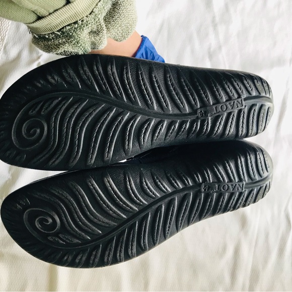 NAOT suede Women's Navy blue Mary Jane Shoes - Picture 11 of 14